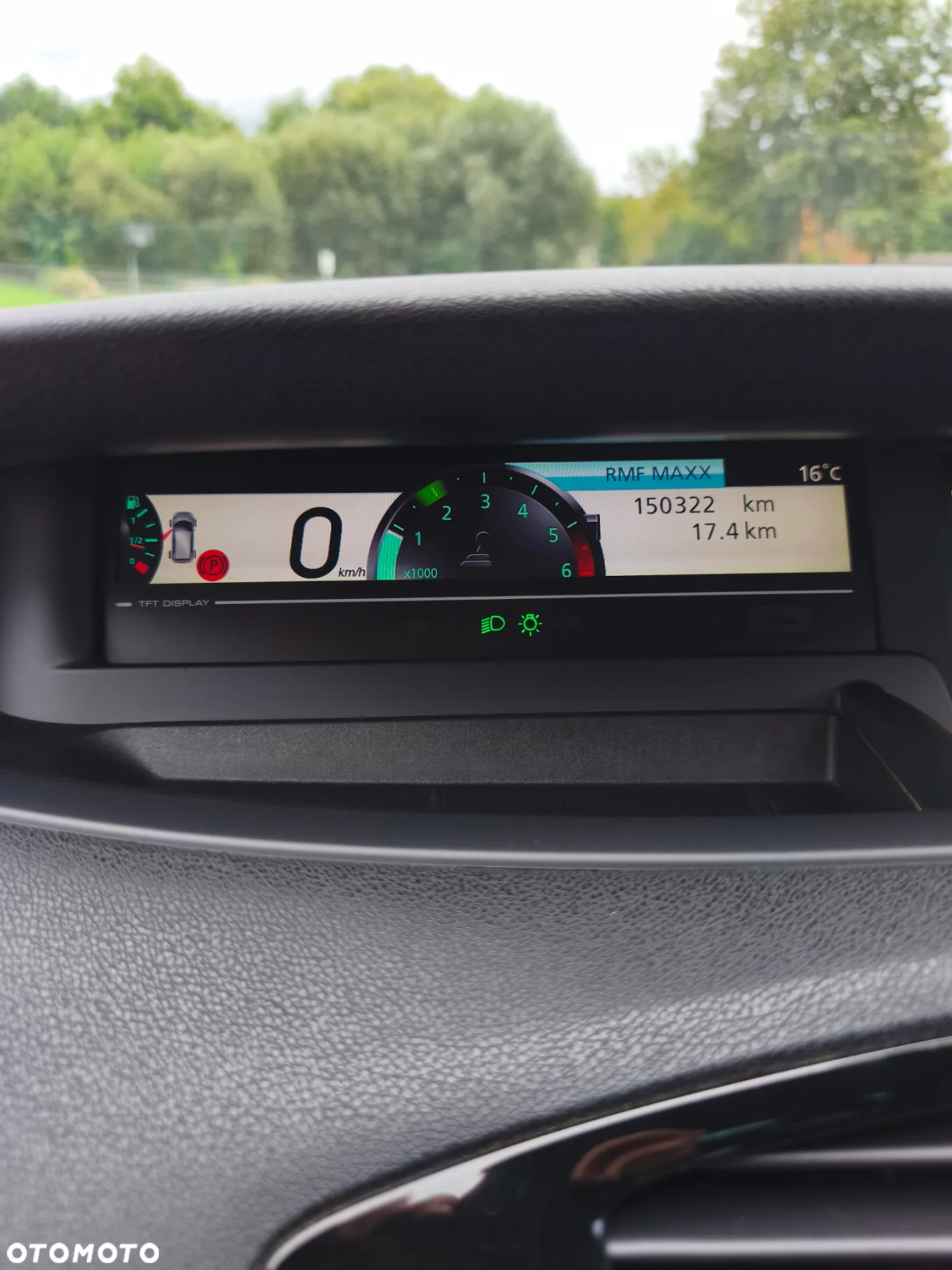 Renault Scenic - 25