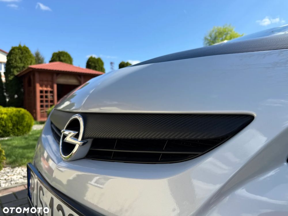Opel Astra IV GTC OPC - 21