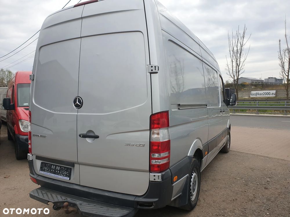 Mercedes-Benz sprinter - 4