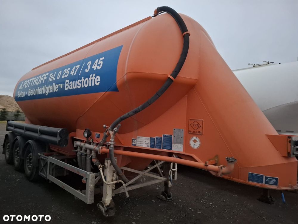 Feldbinder Feldbinder Spitzer 37m3 2008 rok - 3
