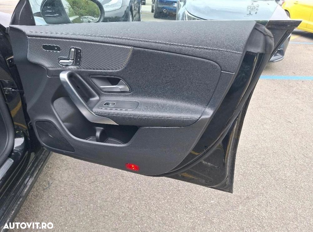 Mercedes-Benz CLA 200 d Coupe Aut. - 8