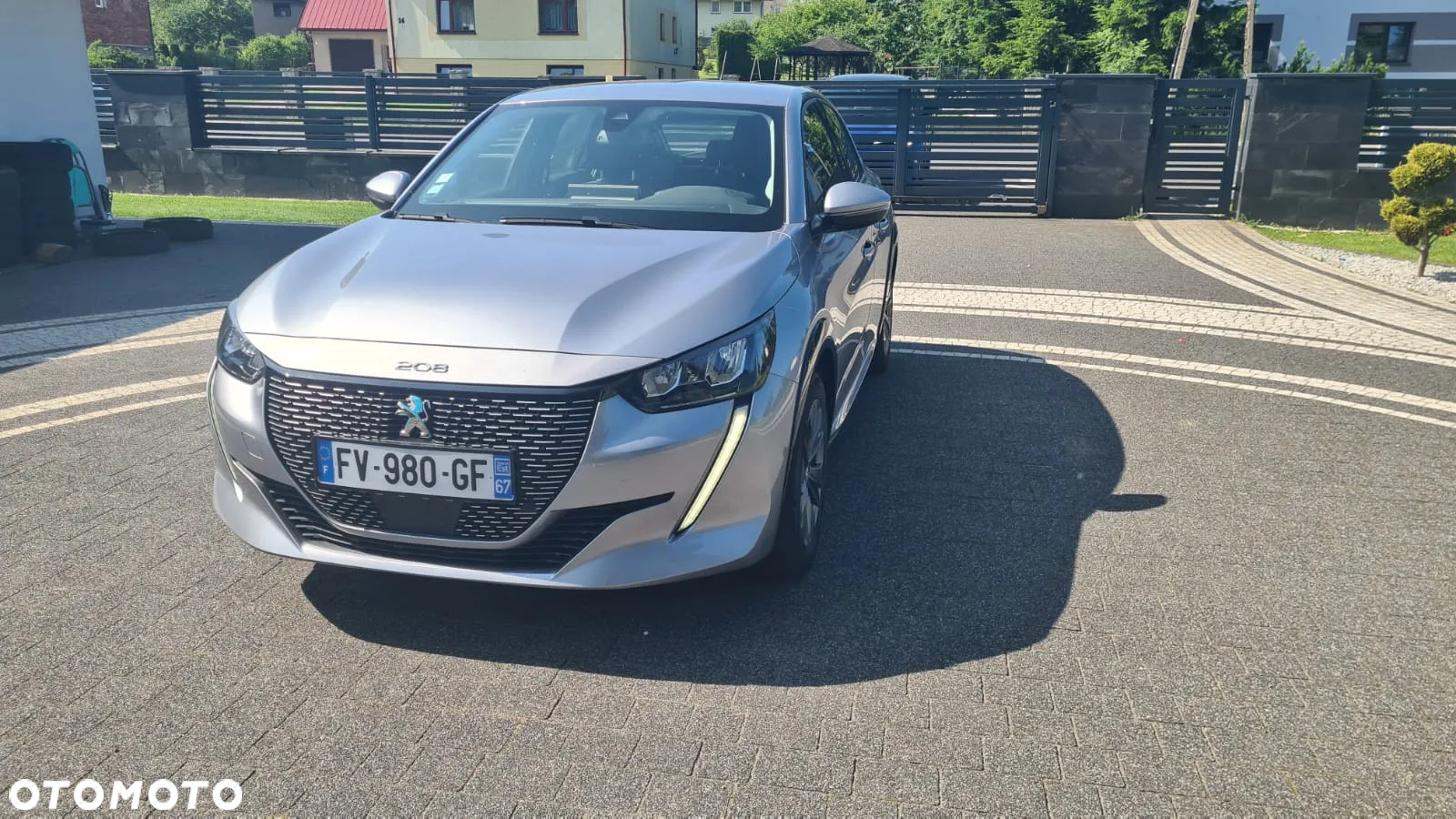 Peugeot 208 e-208 Allure - 6