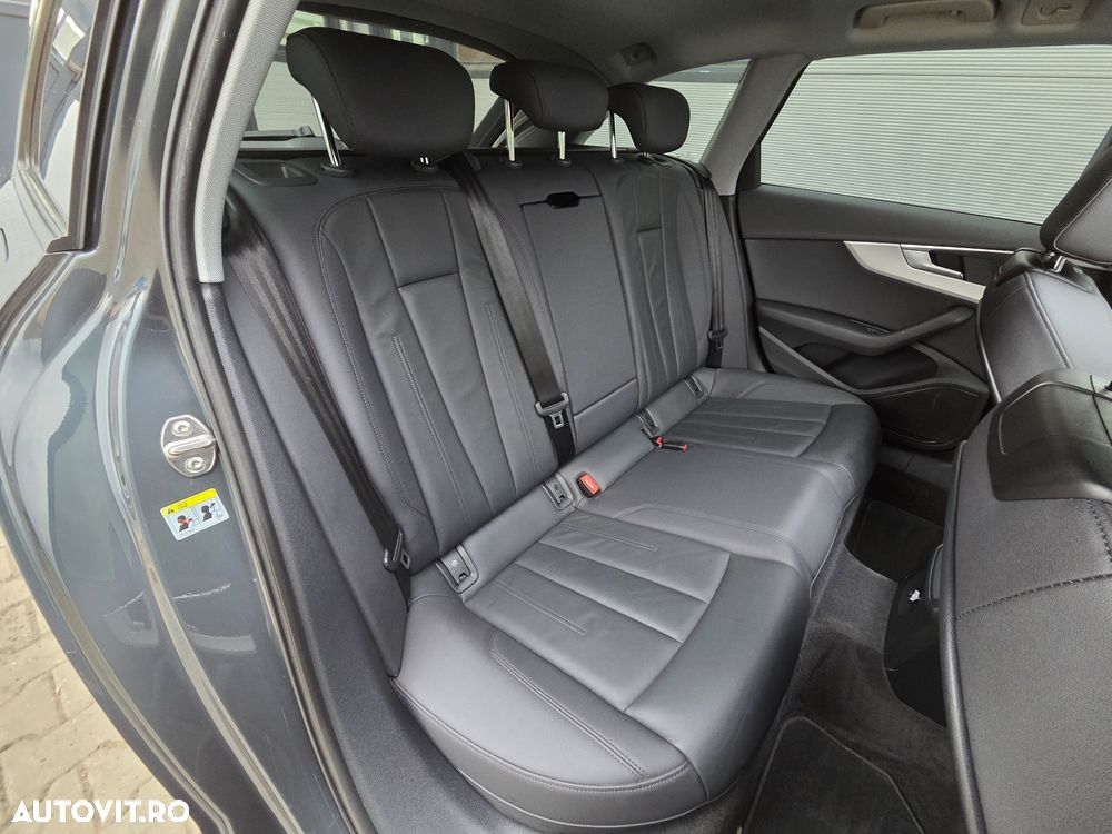 Audi A4 Avant - 32