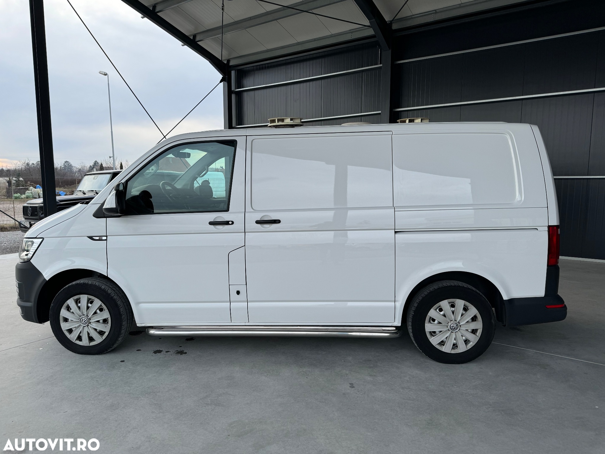 Volkswagen Transporter 4MOTION (4X4) DSG - 10