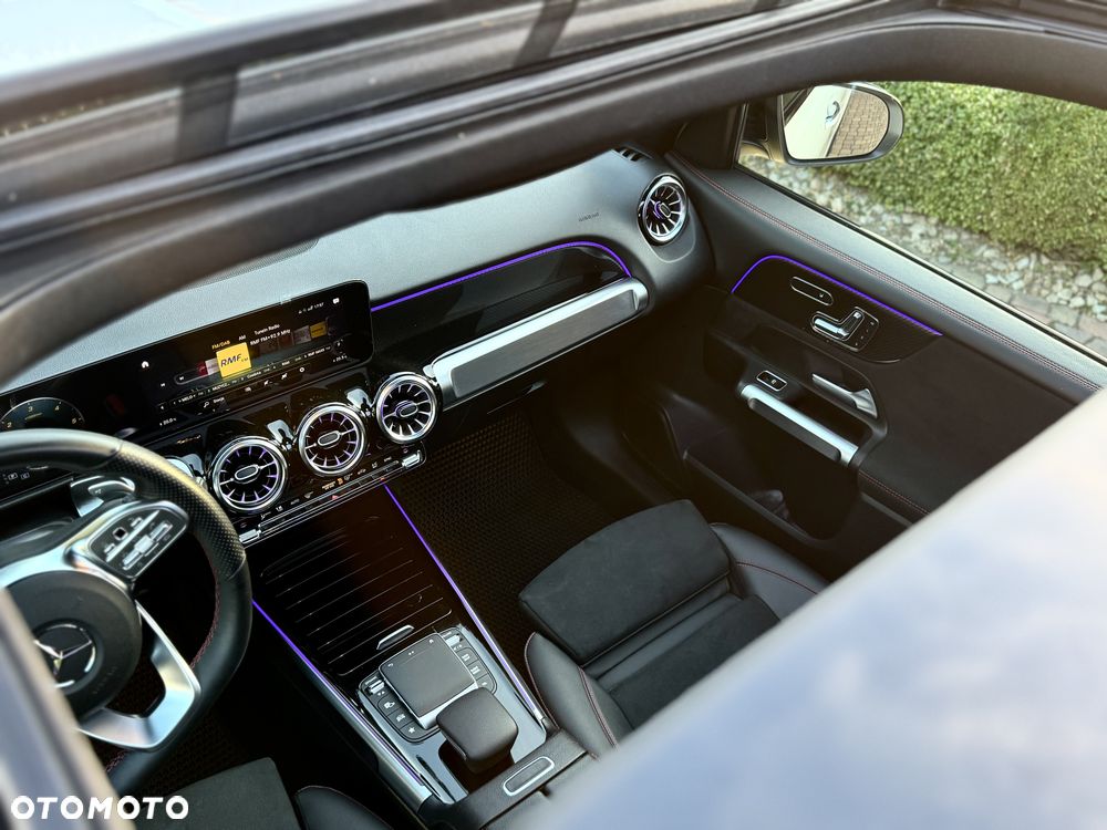 Mercedes-Benz GLB - 8