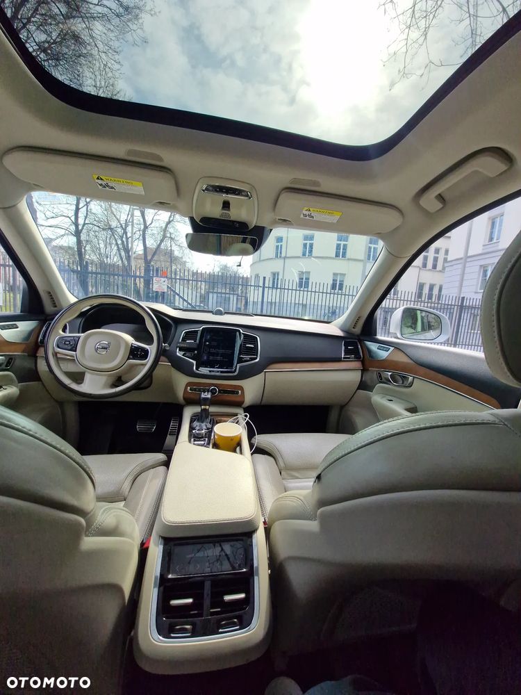 Volvo XC 90 - 17