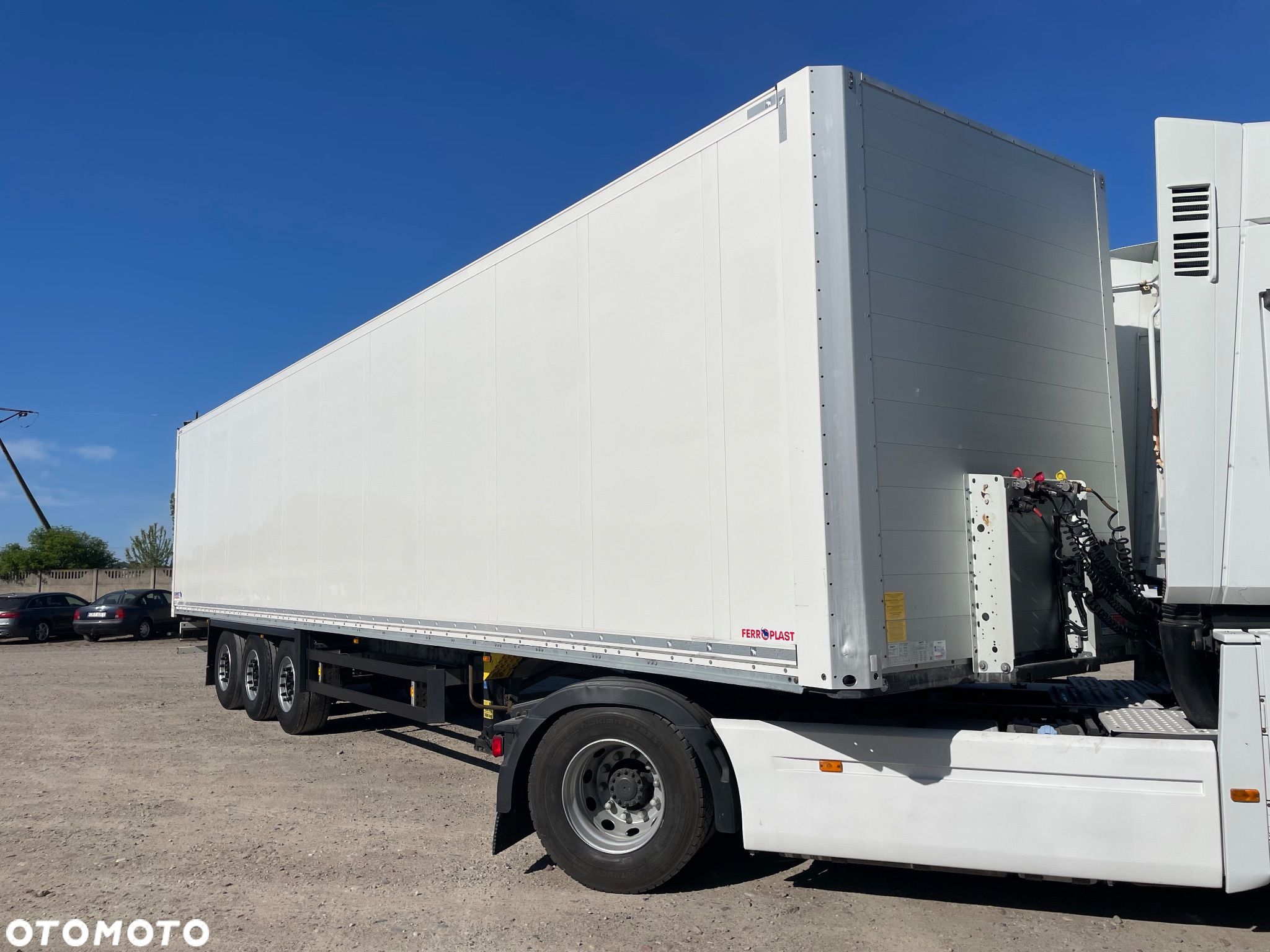 Schmitz Cargobull - 1
