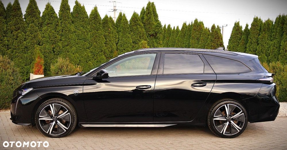 Peugeot 308 - 8