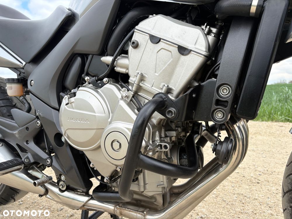 Honda CBF - 27