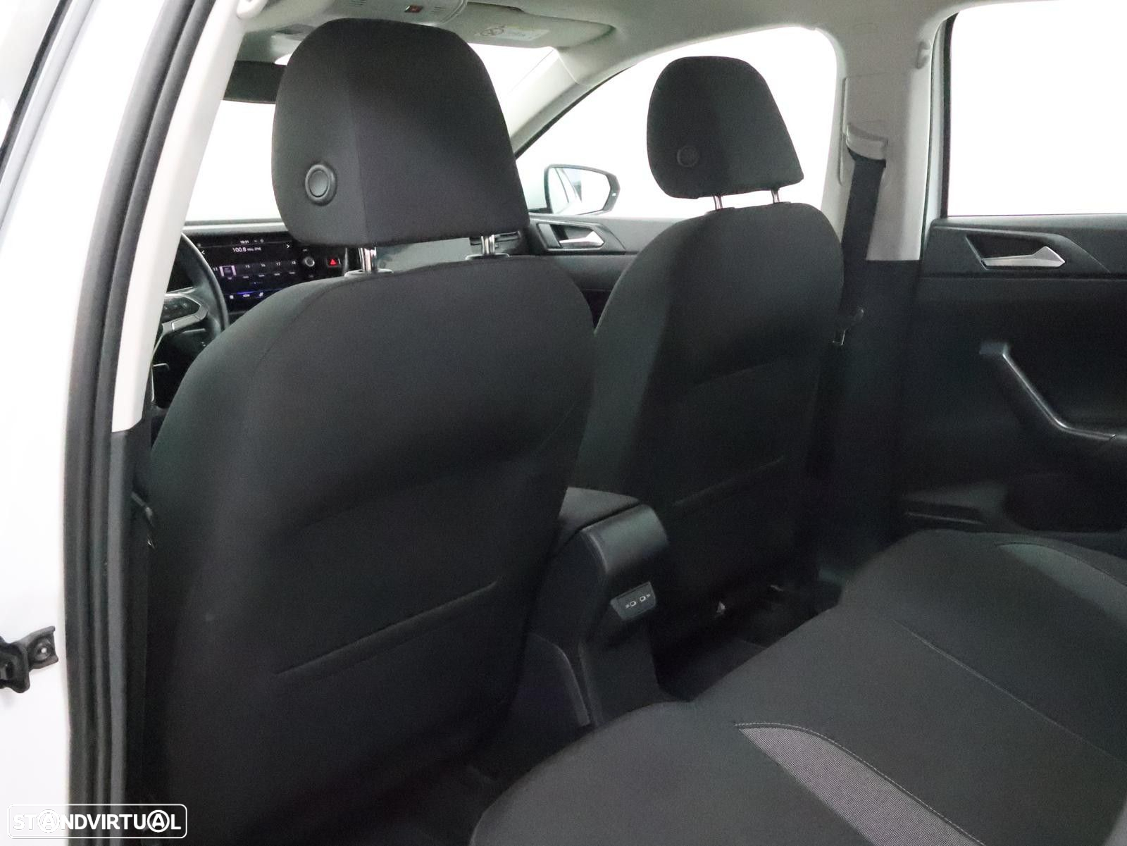 VW Polo 1.0 TSI Life DSG - 28