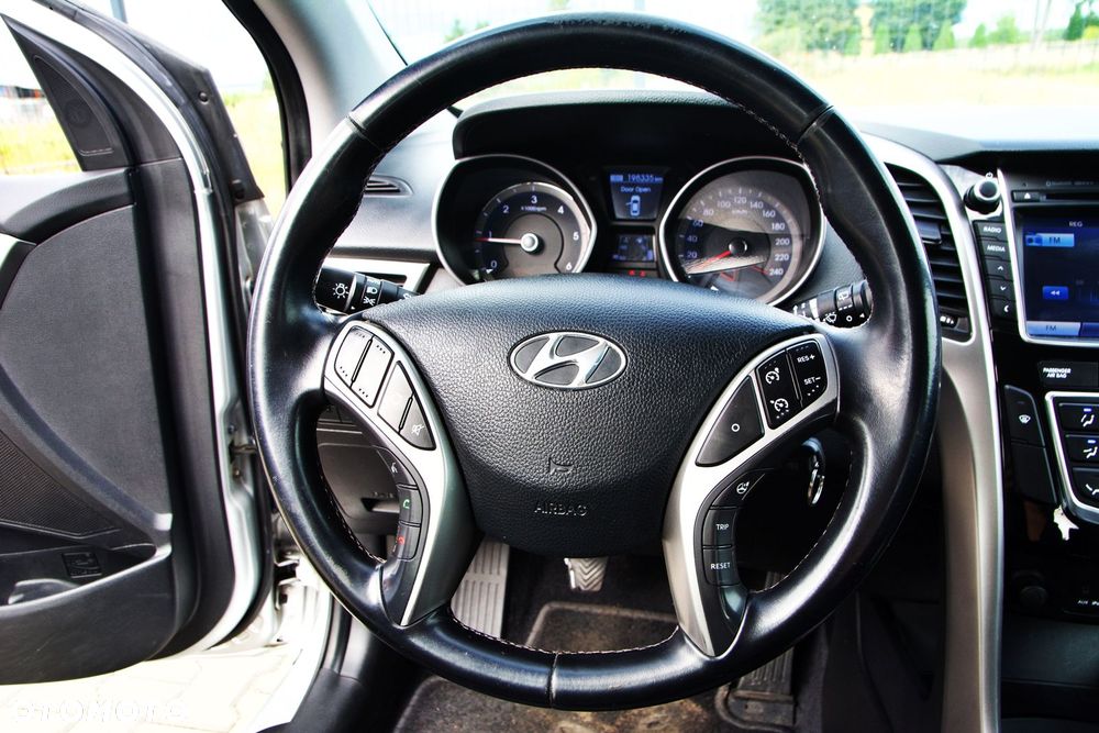 Hyundai i30 - 16