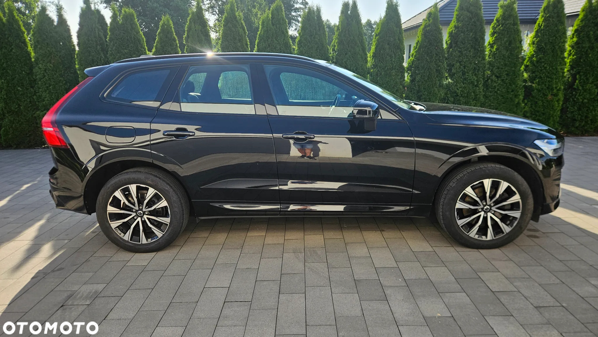 Volvo XC 60 B4 D AWD R-Design - 24