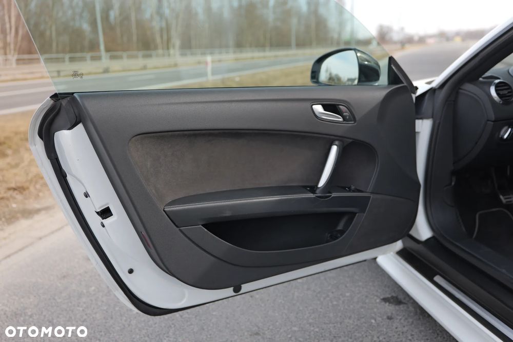 Audi TT S Coupé tronic - 34