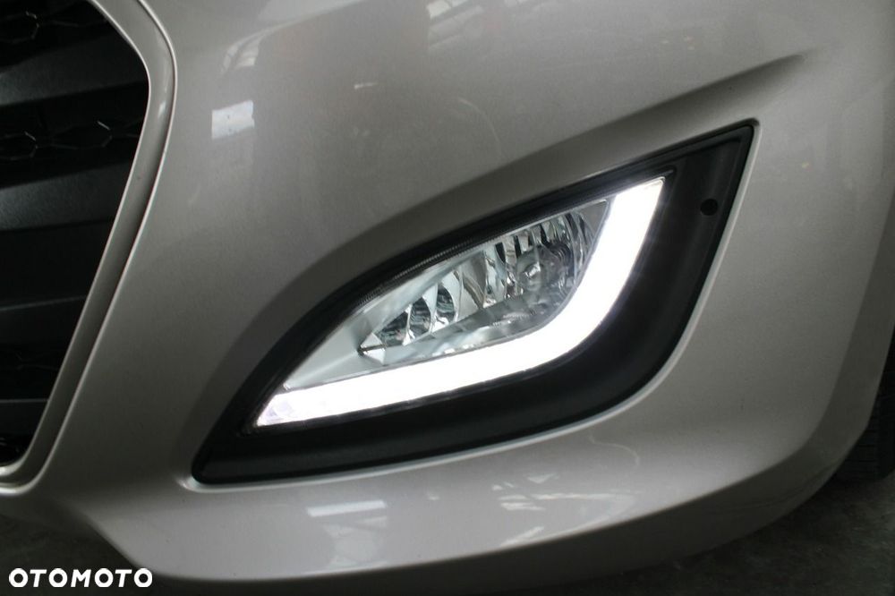 Hyundai i30 1.4 Family+ - 32