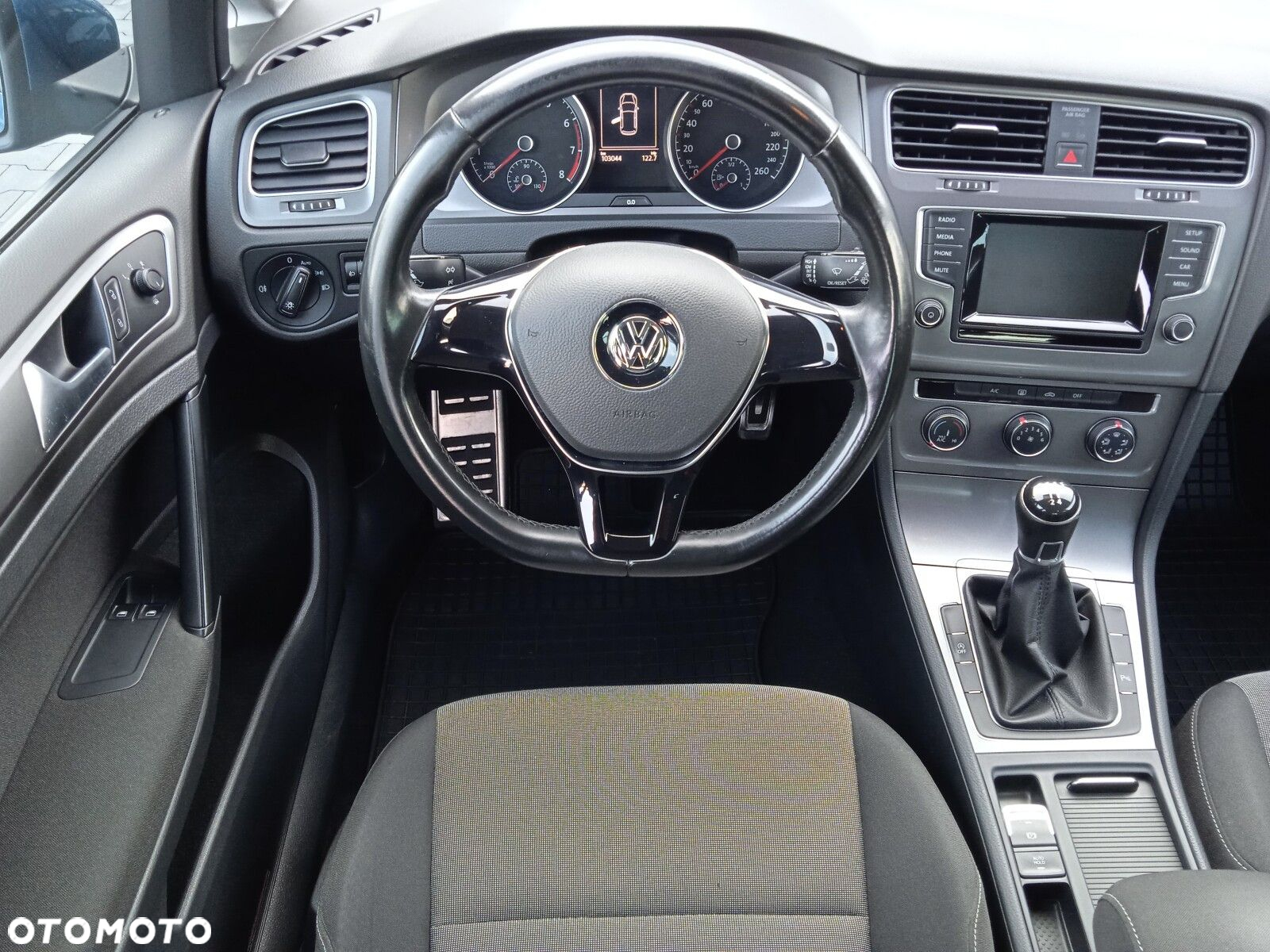 Volkswagen Golf VII 1.2 TSI BMT Trendline - 10