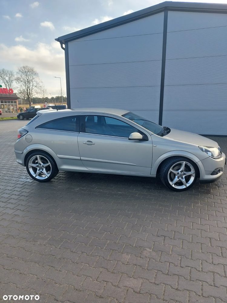 Opel Astra ver-1-9-cdti-cosmo - 1