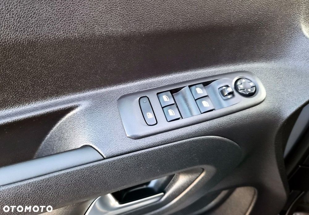 Opel Combo - 33