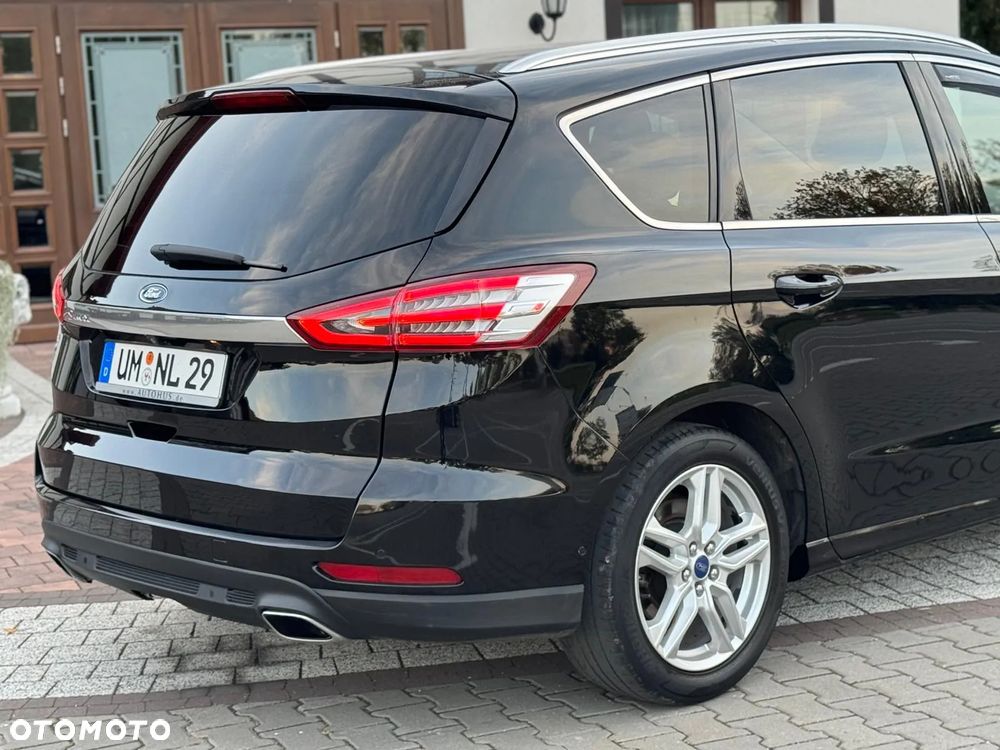 Ford S-Max 2.0 TDCi Titanium PowerShift - 24