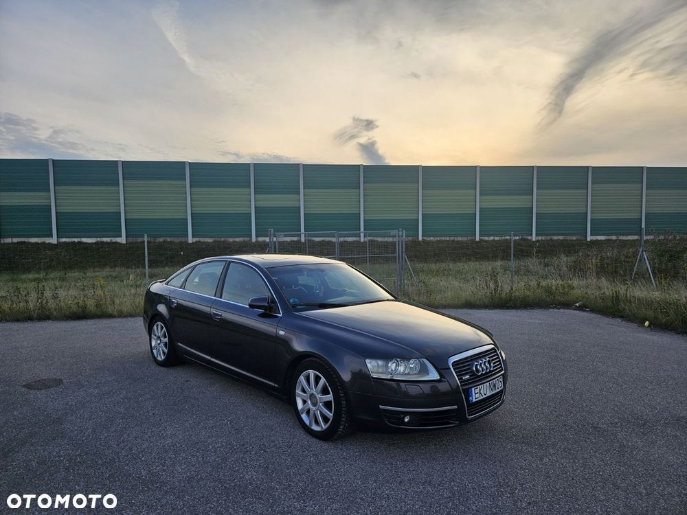 Audi A6 Limousine 2.4 - 4