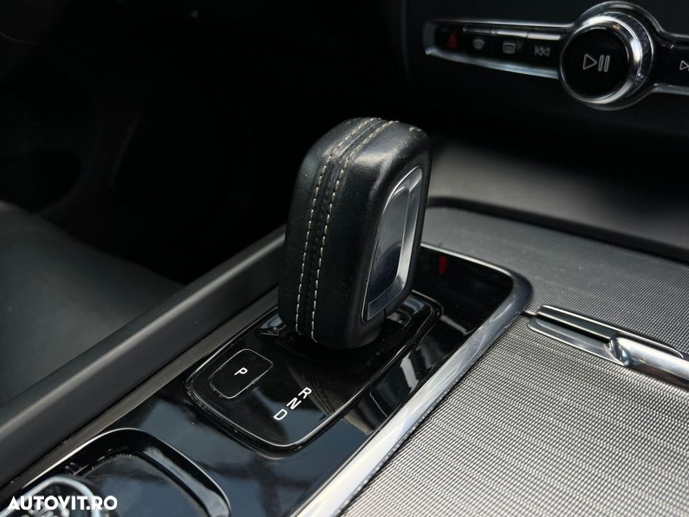 Volvo XC 60 - 12