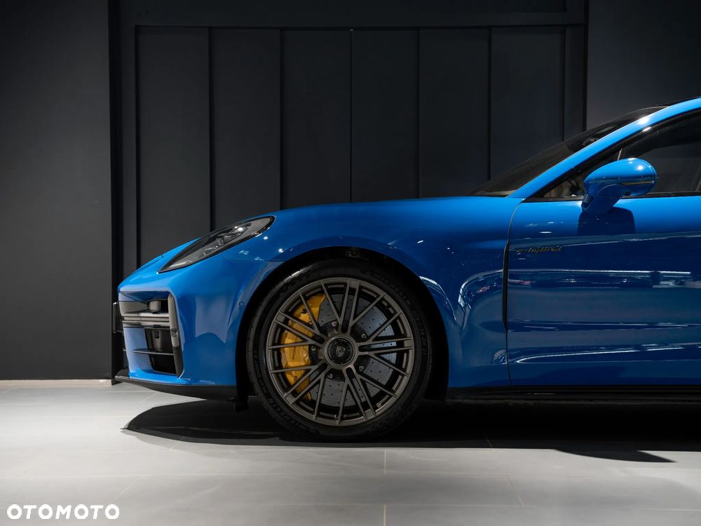 Porsche Panamera Turbo S E-Hybrid PHEV - 8