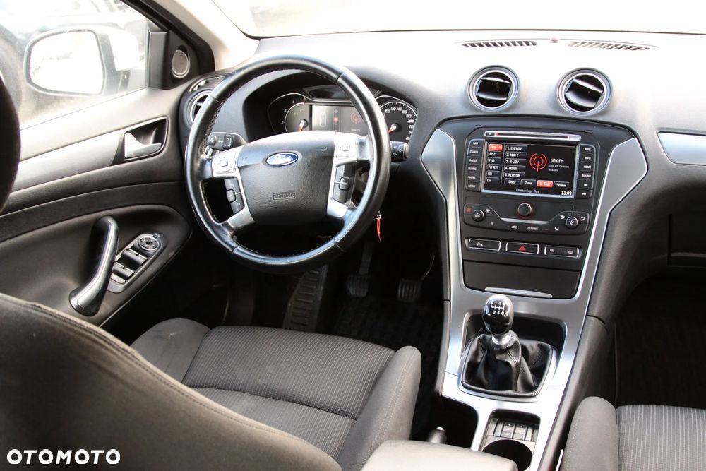 Ford Mondeo Turnier 2.0 TDCi Champions Edition - 14