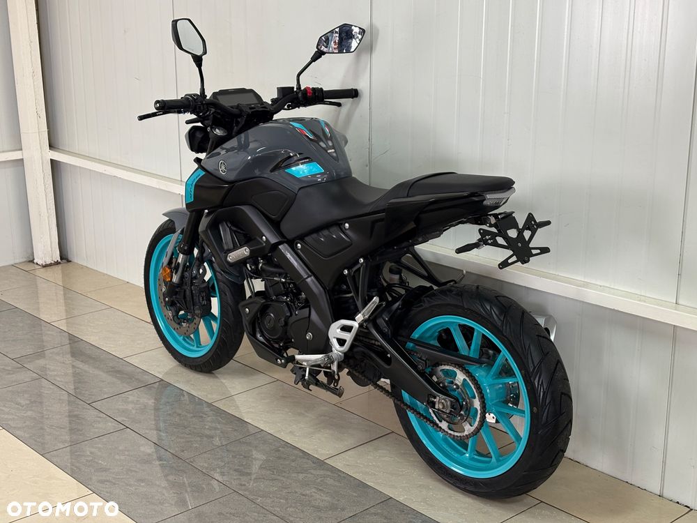 Yamaha MT - 7