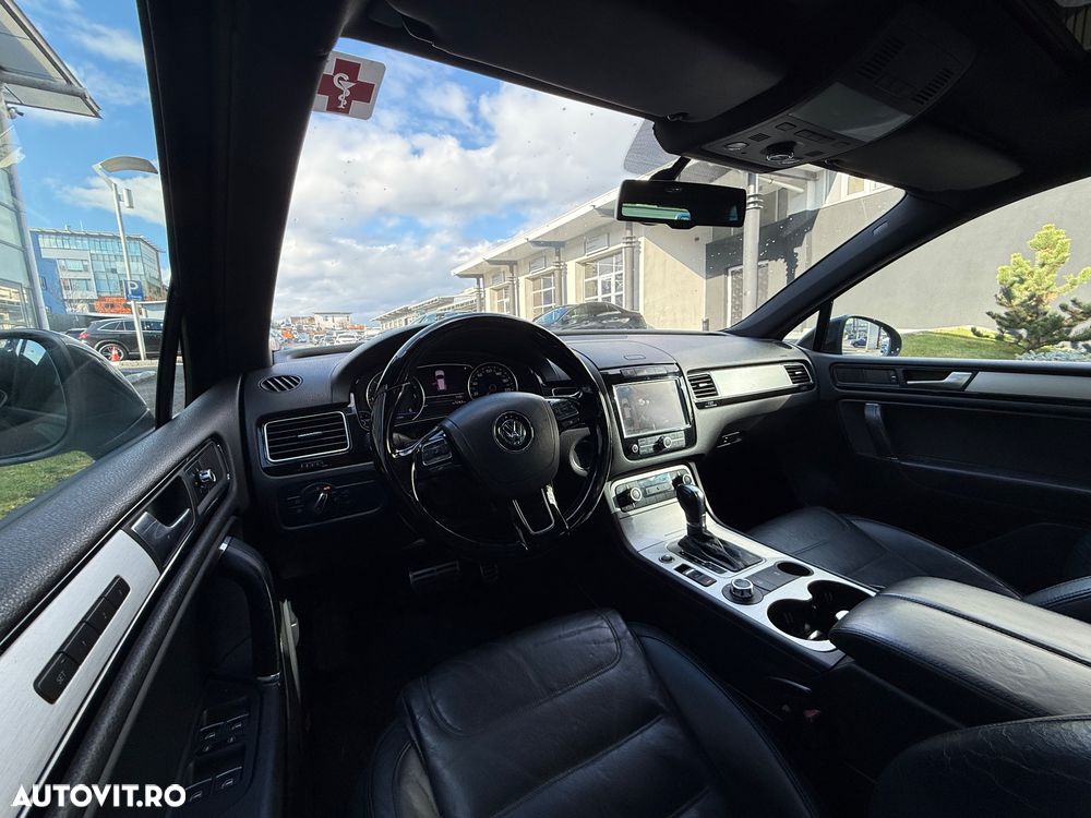 Volkswagen Touareg - 19