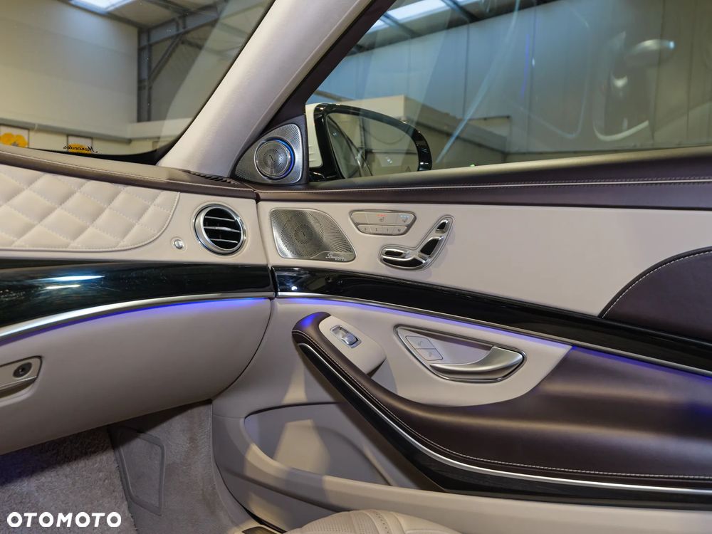 Mercedes-Benz Maybach Klasa S 560 4-Matic - 32
