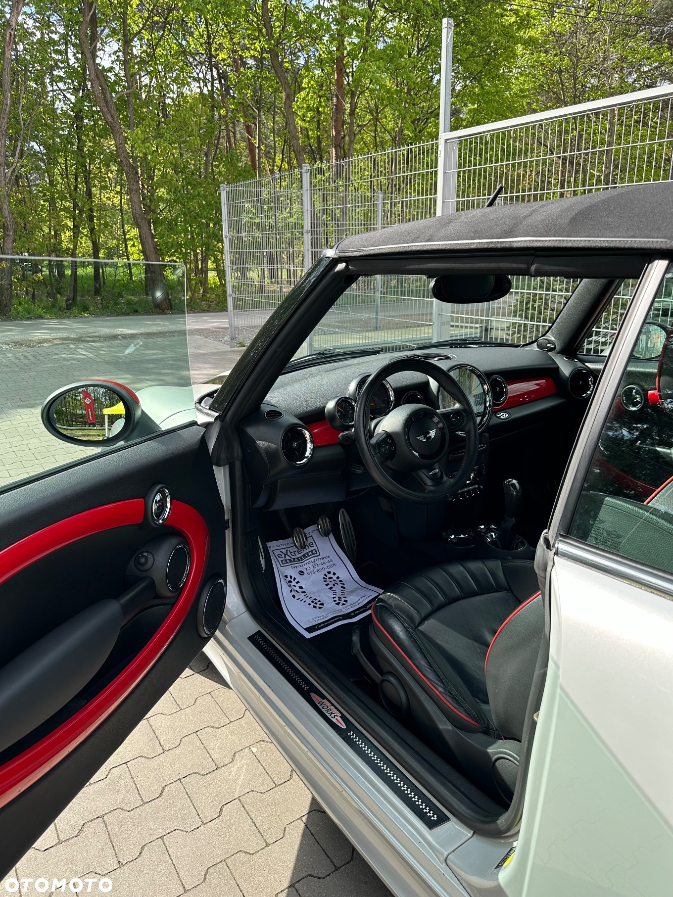 MINI John Cooper Works Cabrio - 16