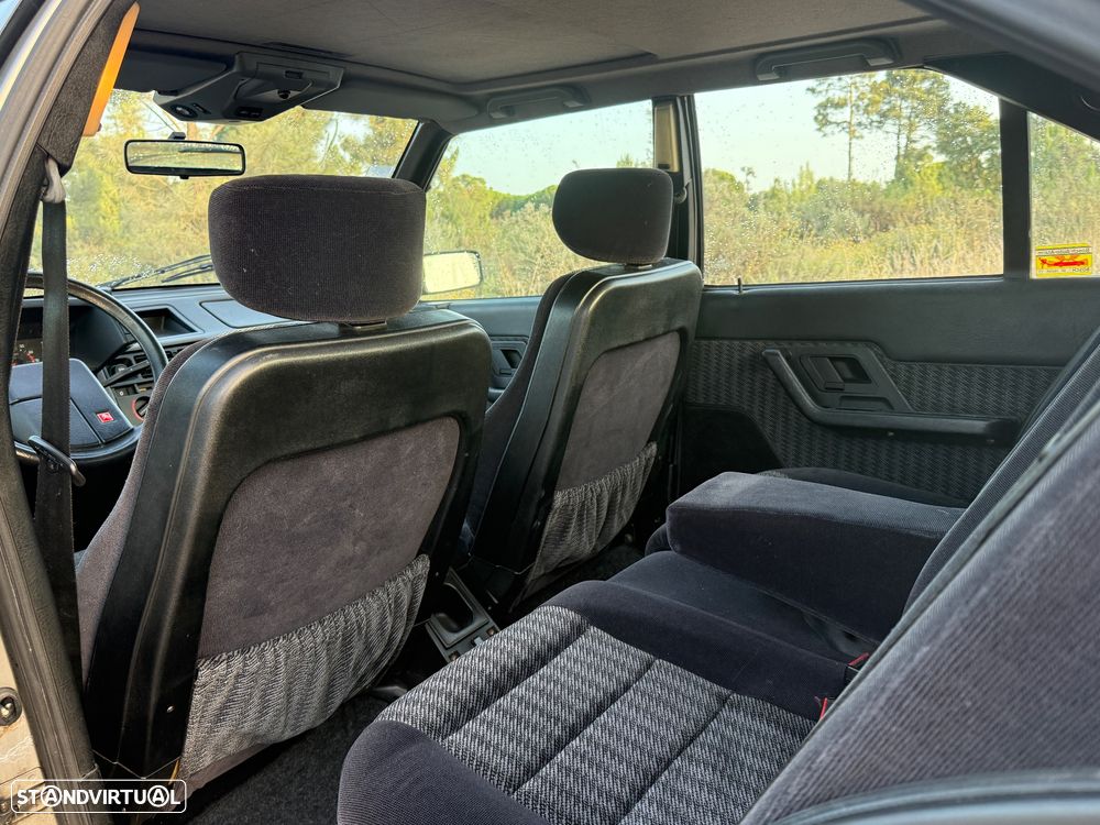 Citroën BX 16 GTI - 20