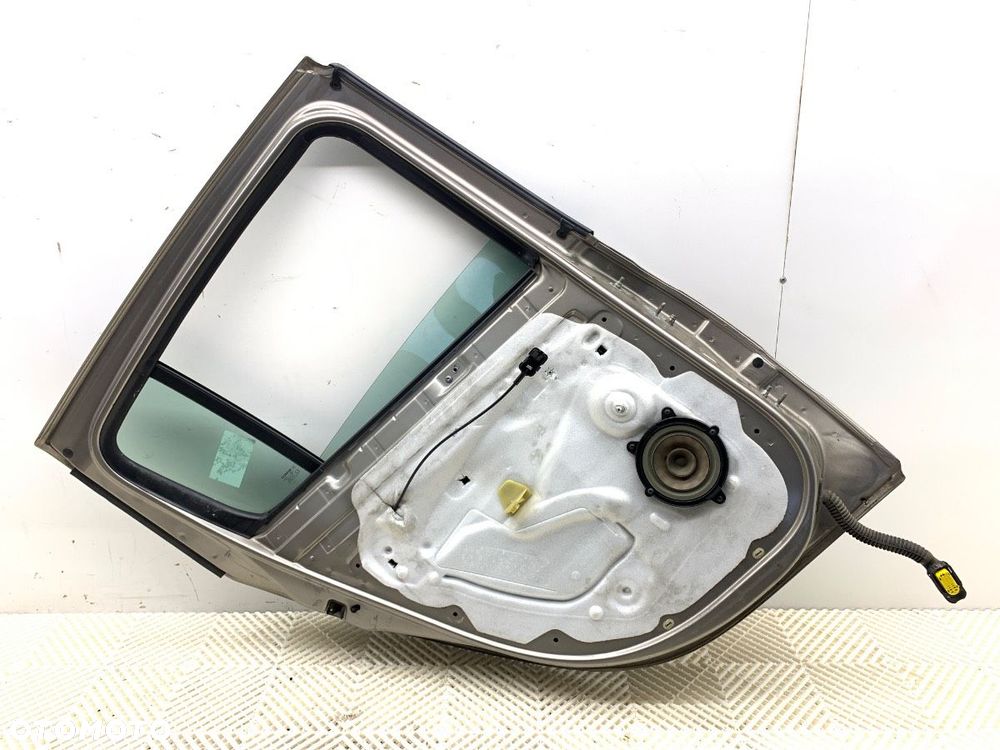 DRZWI LEWY TYŁ  RENAULT CLIO III (BR0/1, CR0/1) 2005 - 2014 1.2 16V (BR0P, CR0P) 74 kW [101 KM] - 8