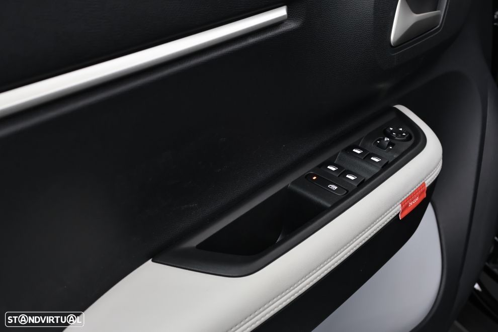Citroën e-C3 44 kWh Autonomia Conforto Max - 25