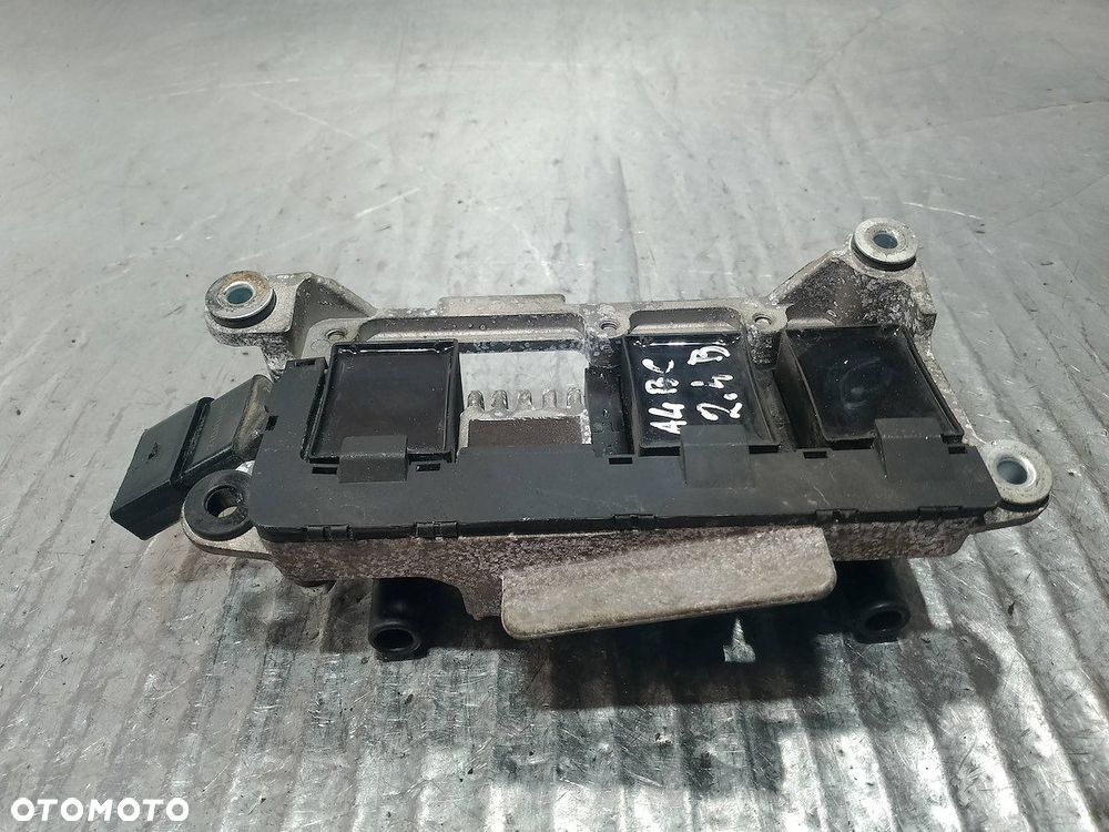 CEWKA ZAPŁONOWA AUDI A4 B6 U2010 2.4 V6 - 4