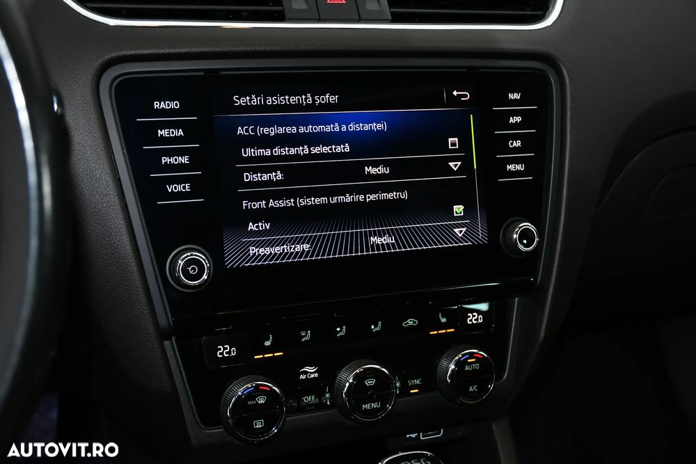 Skoda Octavia 2.0 TDI DSG L&K - 31