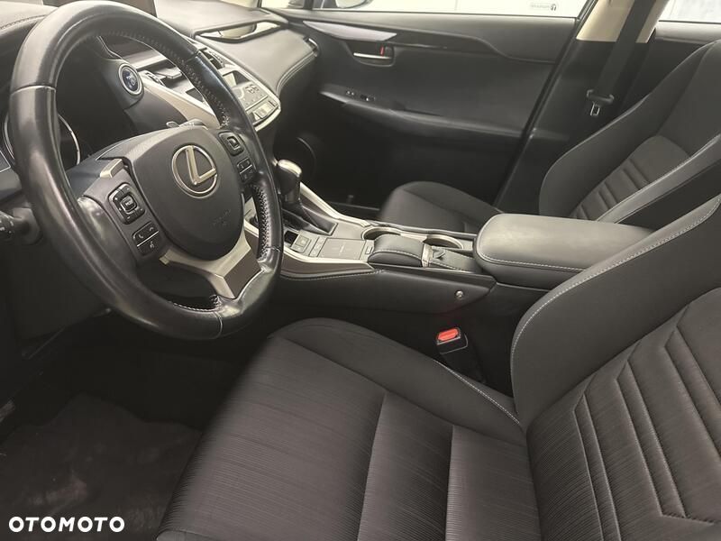 Lexus NX 300h Optimum AWD - 11