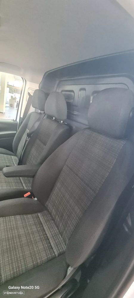 Mercedes-Benz Vito Tourer 111 Longa - 17