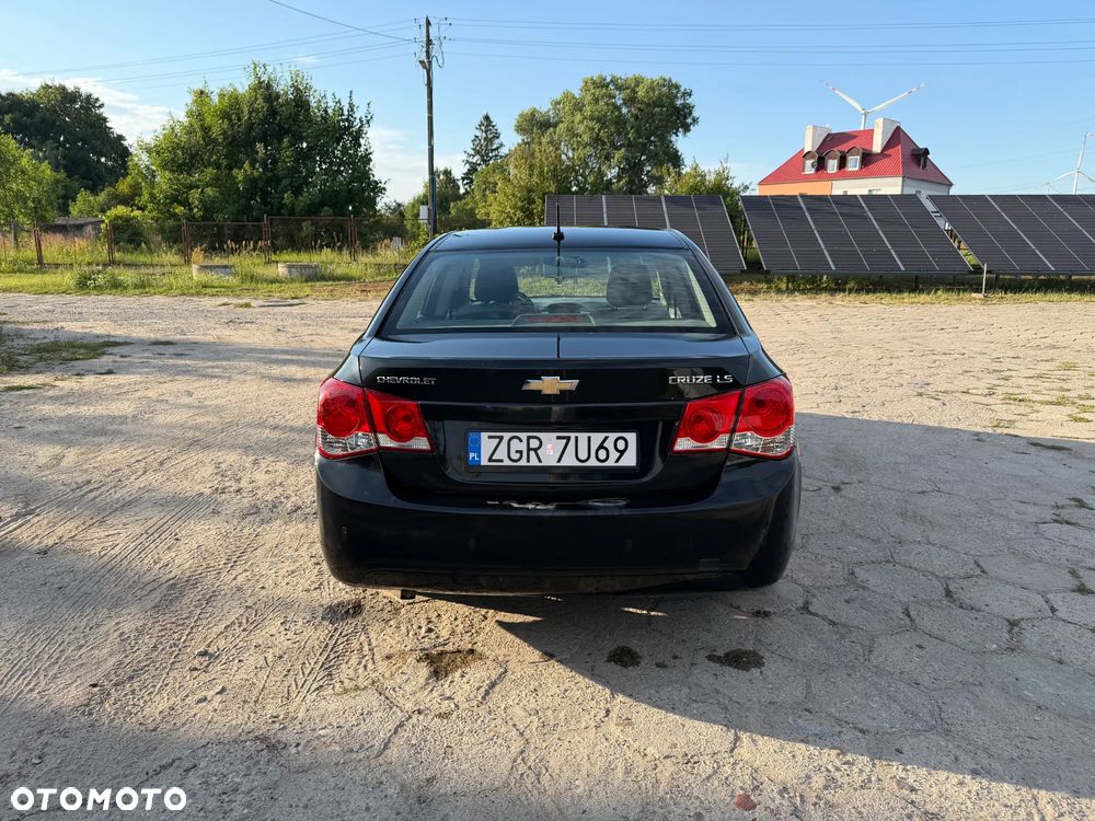 Chevrolet Cruze 1.6 LS - 3