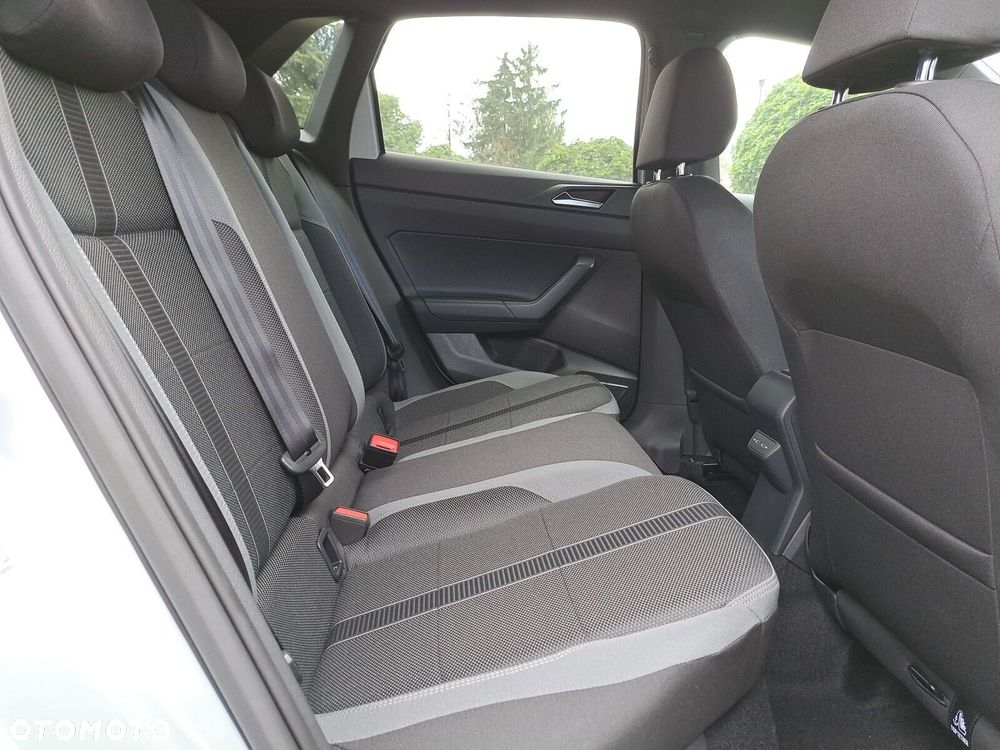 Volkswagen Polo - 24