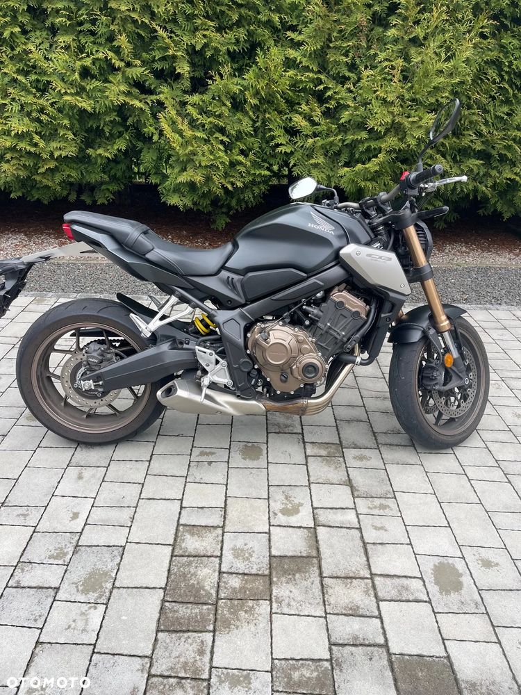 Honda CB - 3