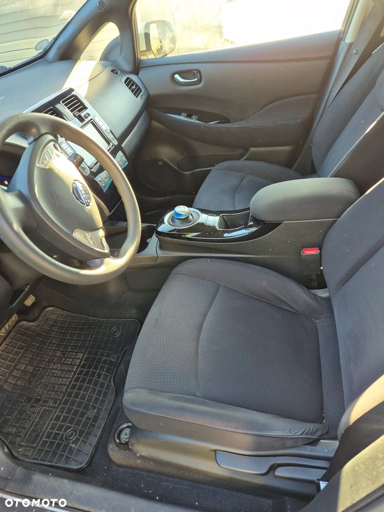 Nissan Leaf 30 kWh (mit Batterie) Visia - 6