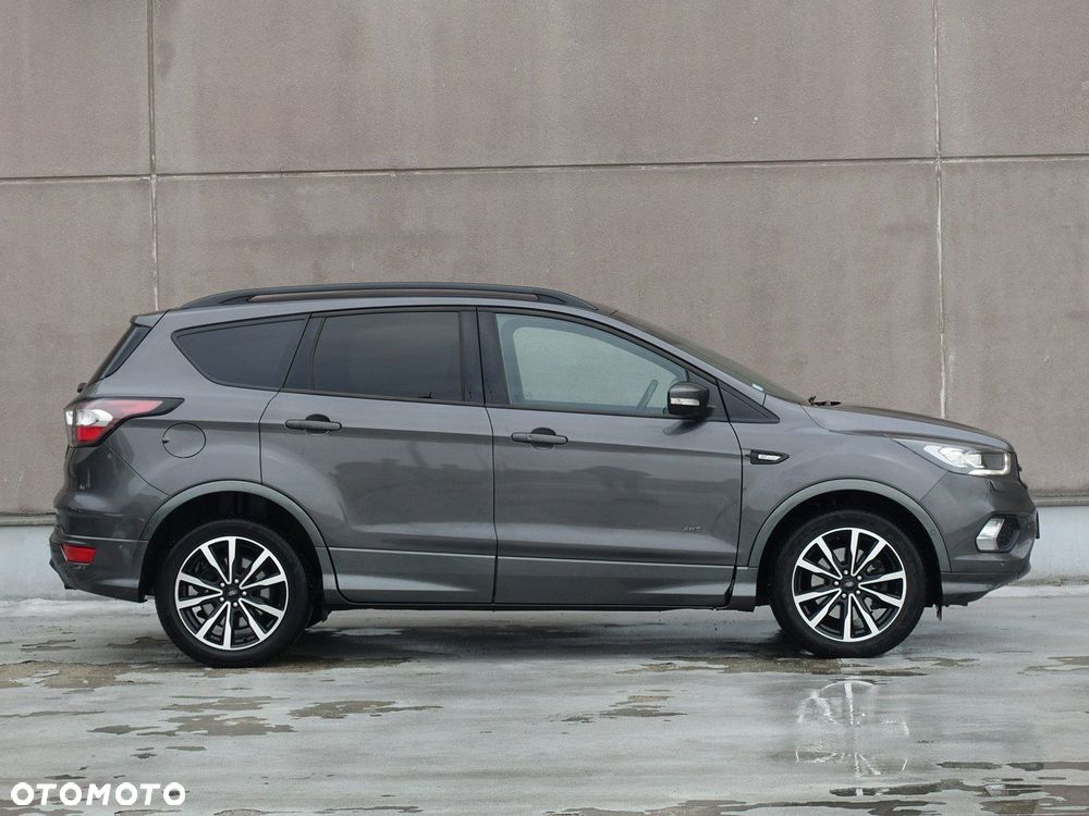 Ford Kuga 2.0 TDCi AWD ST-Line - 4