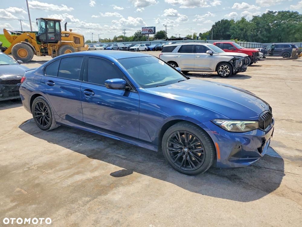 BMW Seria 3 330i xDrive Advantage sport - 3