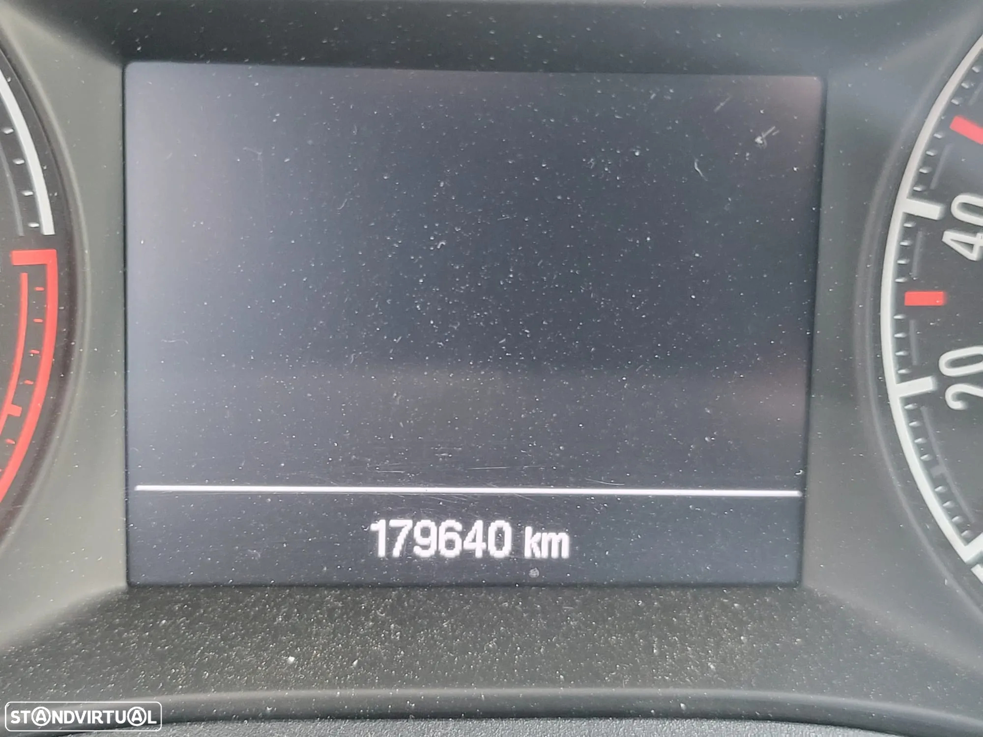 Opel Corsa 1.3CDTI Ecrã Central 2Lugares - 8