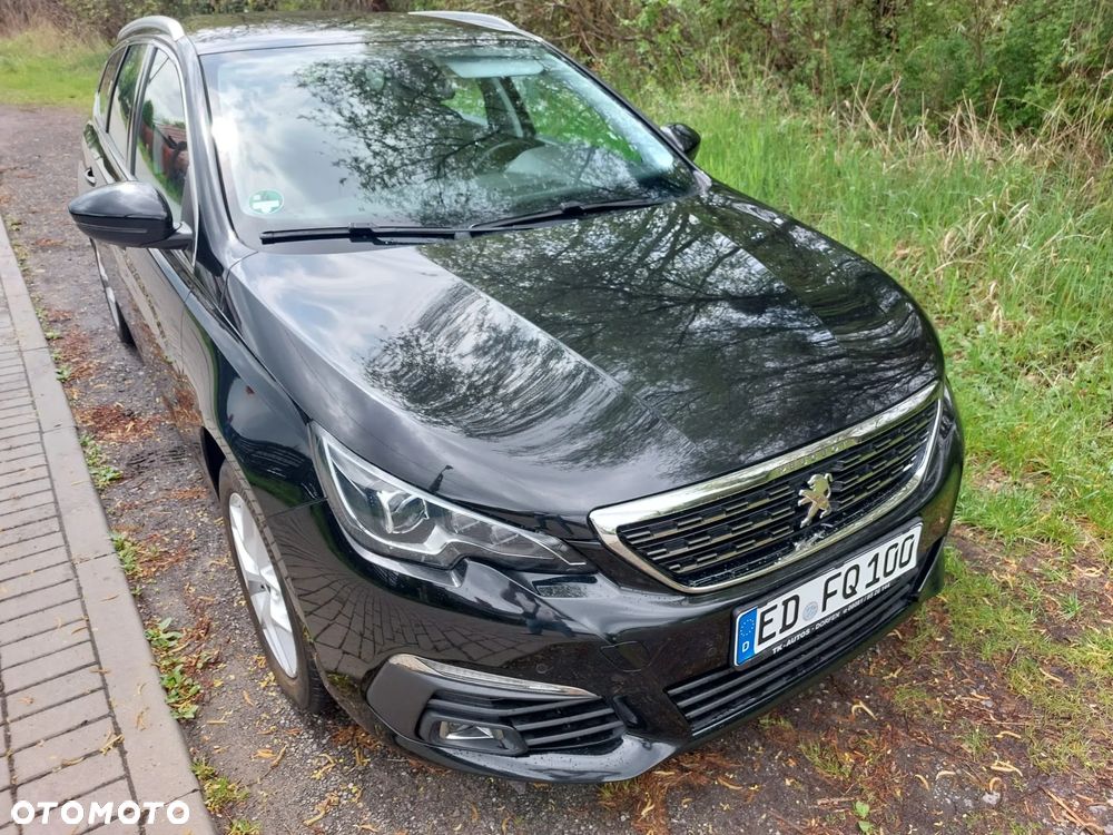 Peugeot 308 BlueHDi 130 EAT8 Black Edition - 3