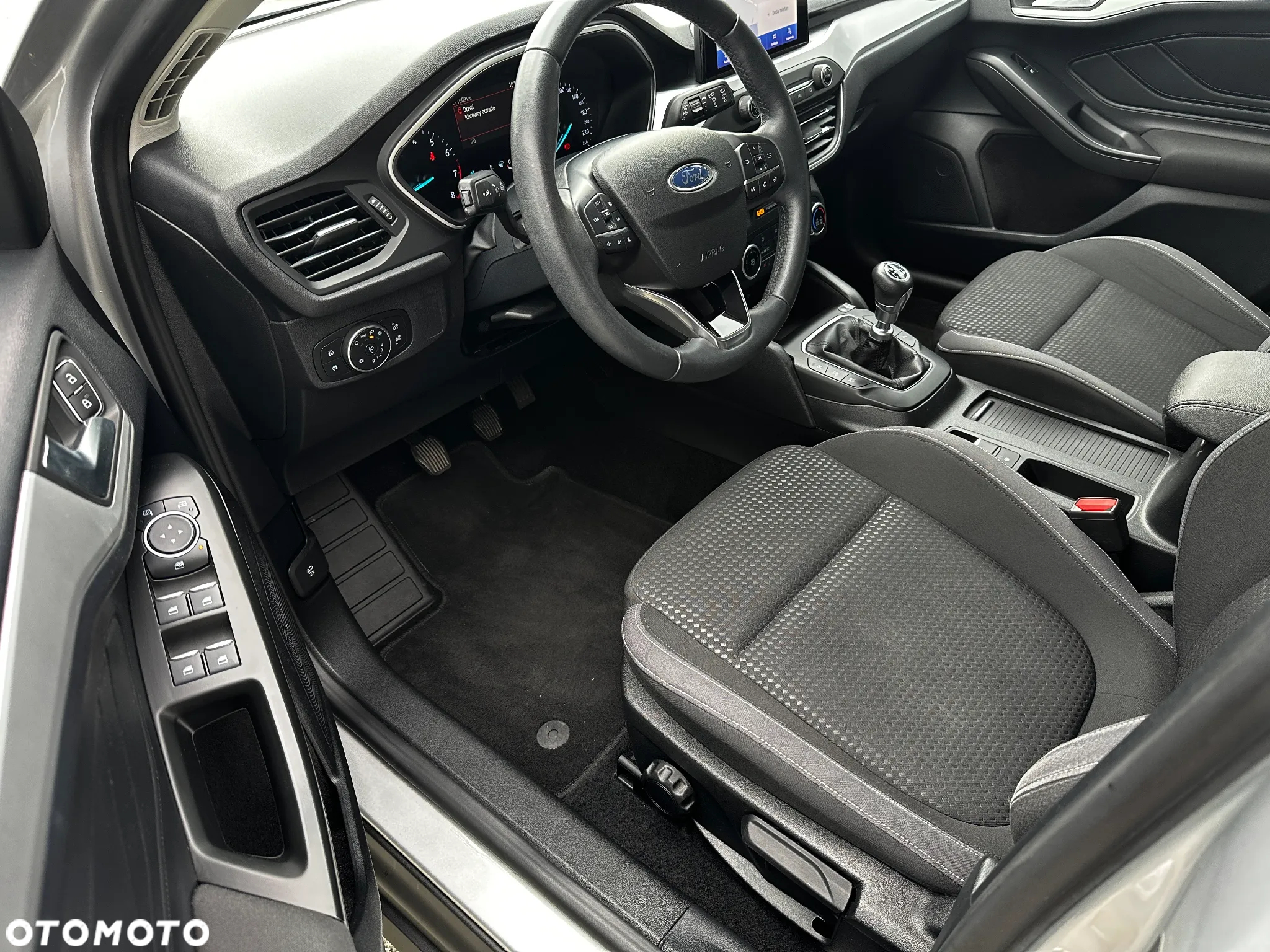 Ford Focus 1.0 EcoBoost Connected - 12