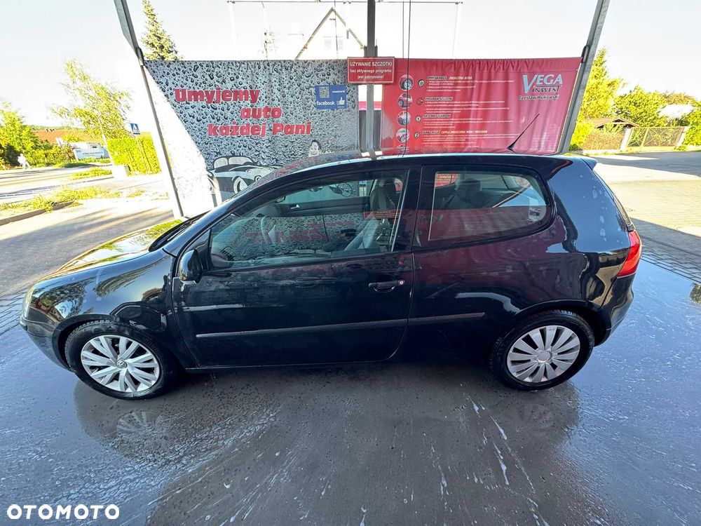 Volkswagen Golf - 5