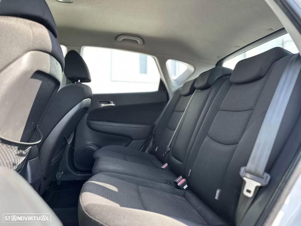 Hyundai i30 1.4 CVVT Blue Comfort - 13