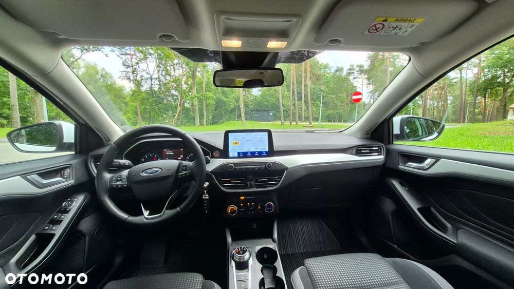 Ford Focus 1.0 EcoBoost Active - 14