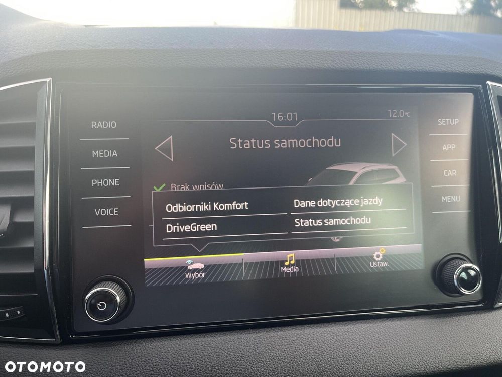 Skoda Karoq 1.5 TSI ACT 4x2 Ambition DSG - 26